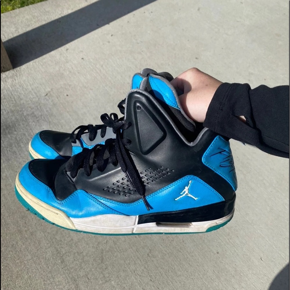 Air Jordan shoes